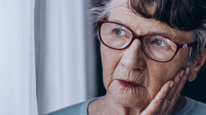 Alzheimer : l'anxiété, premier symptôme de la maladie ?