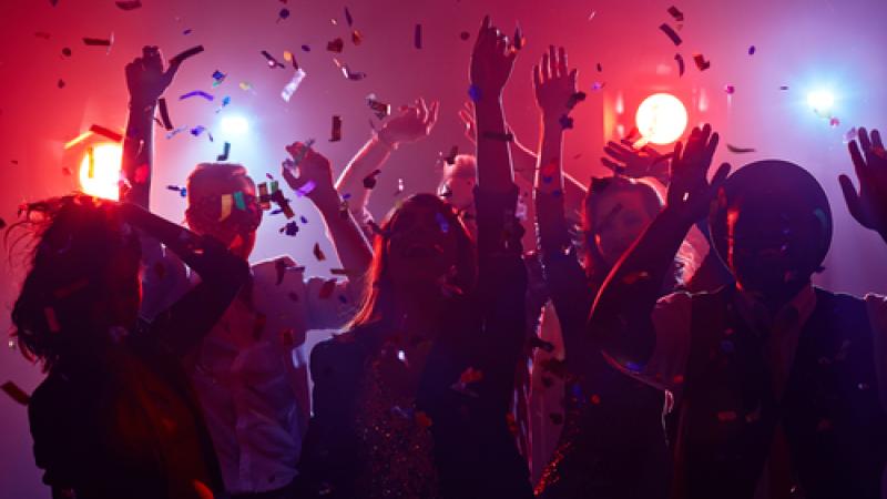 Comment rester en forme pour les fêtes ? (c) Shutterstock
