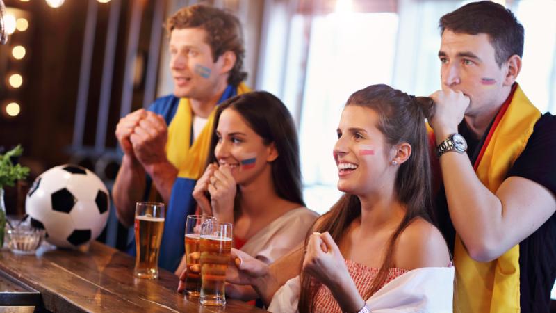 La bière est la principale boisson consommée dans les bars pendant la Coupe du monde.
