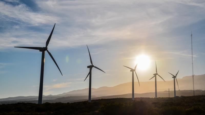 une nouvelle éolienne pourrait résister aux typhons et produire de l'énergie (c) Shutterstock