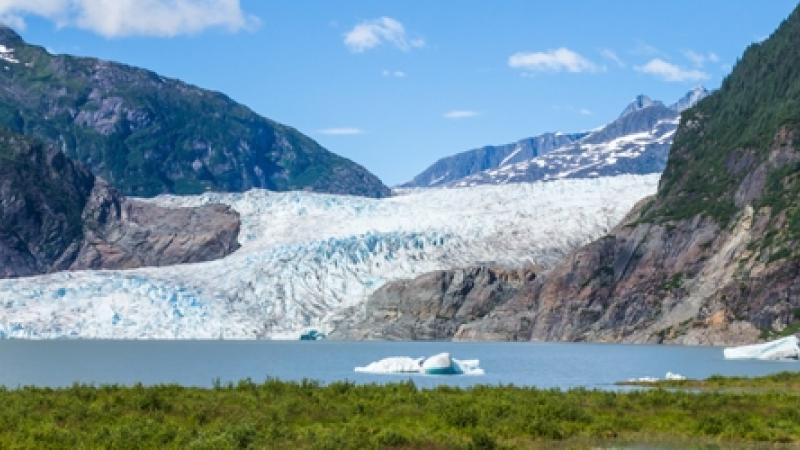 Évolution spectaculaire du glacier Mendenhall en Alaska
