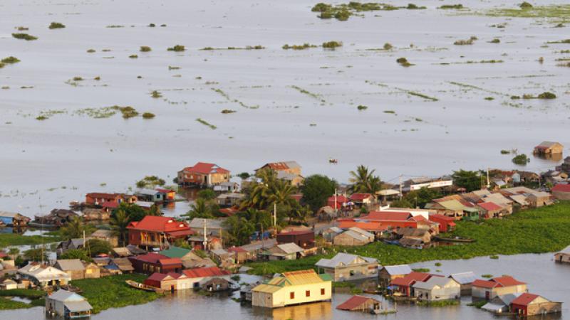 La Russie et les Philippines sous les inondations