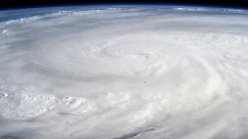 Le super typhon Haiyan vu depuis l'espace