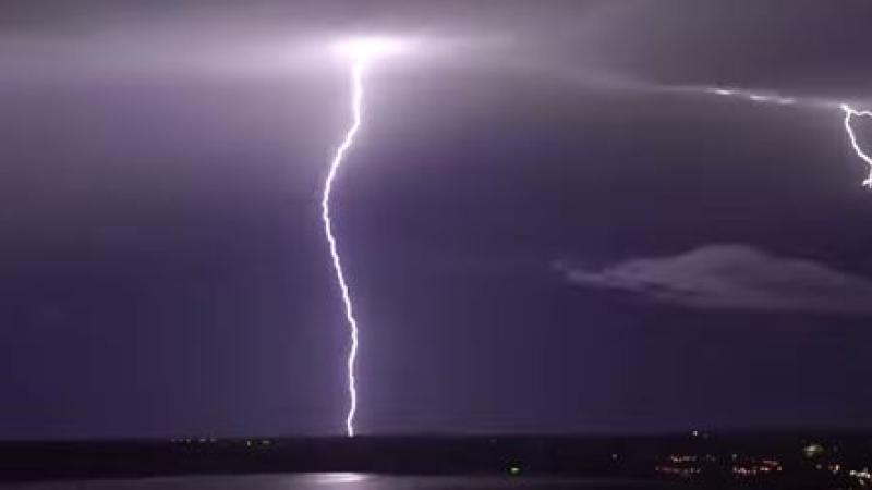 Vidéo : Une nuit d'orages au Québec