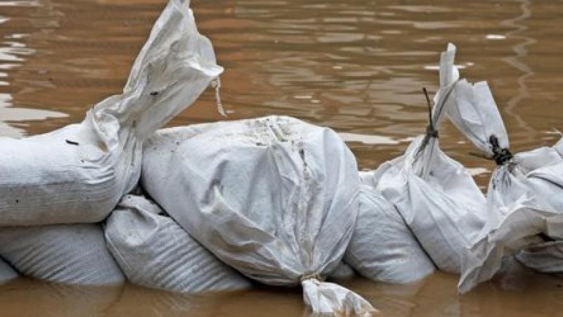 Balkans : vidéo terrifiante des inondations