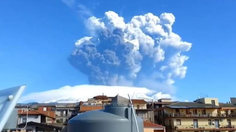 Éruption de l'Etna en vidéo