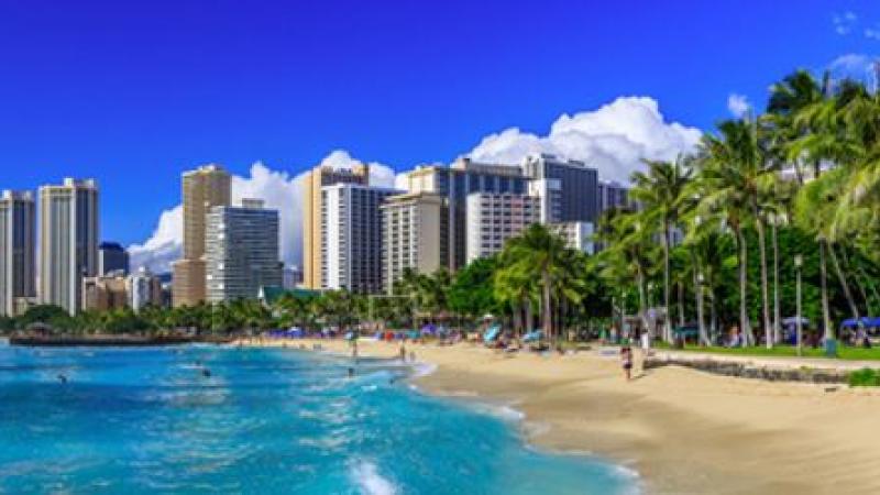 Hawaï utilise les vagues pour créer de l'énergie 