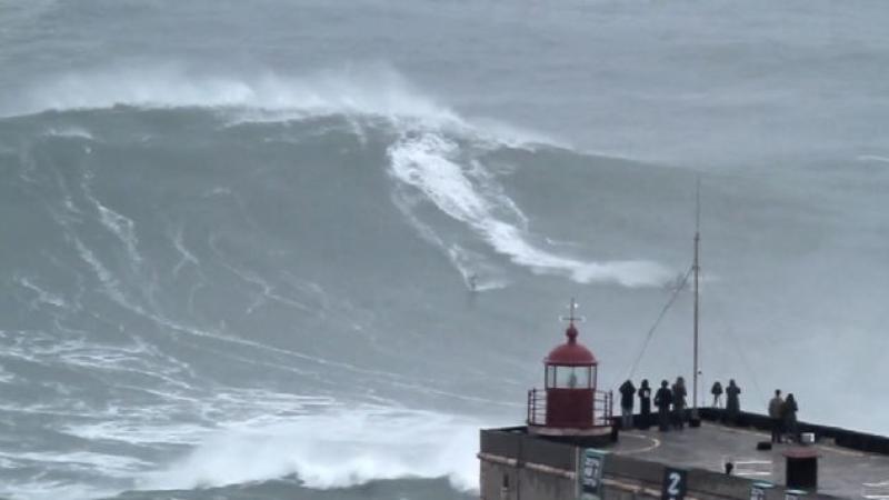 La plus grande vague du monde surfée au Portugal ?